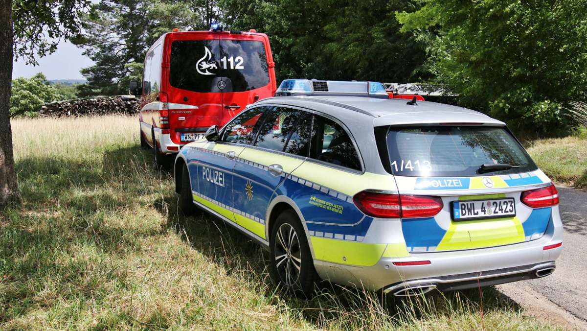 Feuer in Welzheim: Autos beschädigt bei  Brand einer Scheune