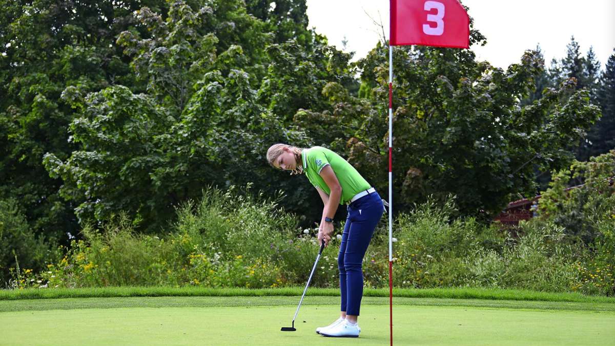 Die Golfspielerin Helen Briem ist Europameisterin und deutsche Meisterin geworden – mit 15 Jahren. Wenn sie so weitermacht, steht ihre eine große Karriere bevor. 