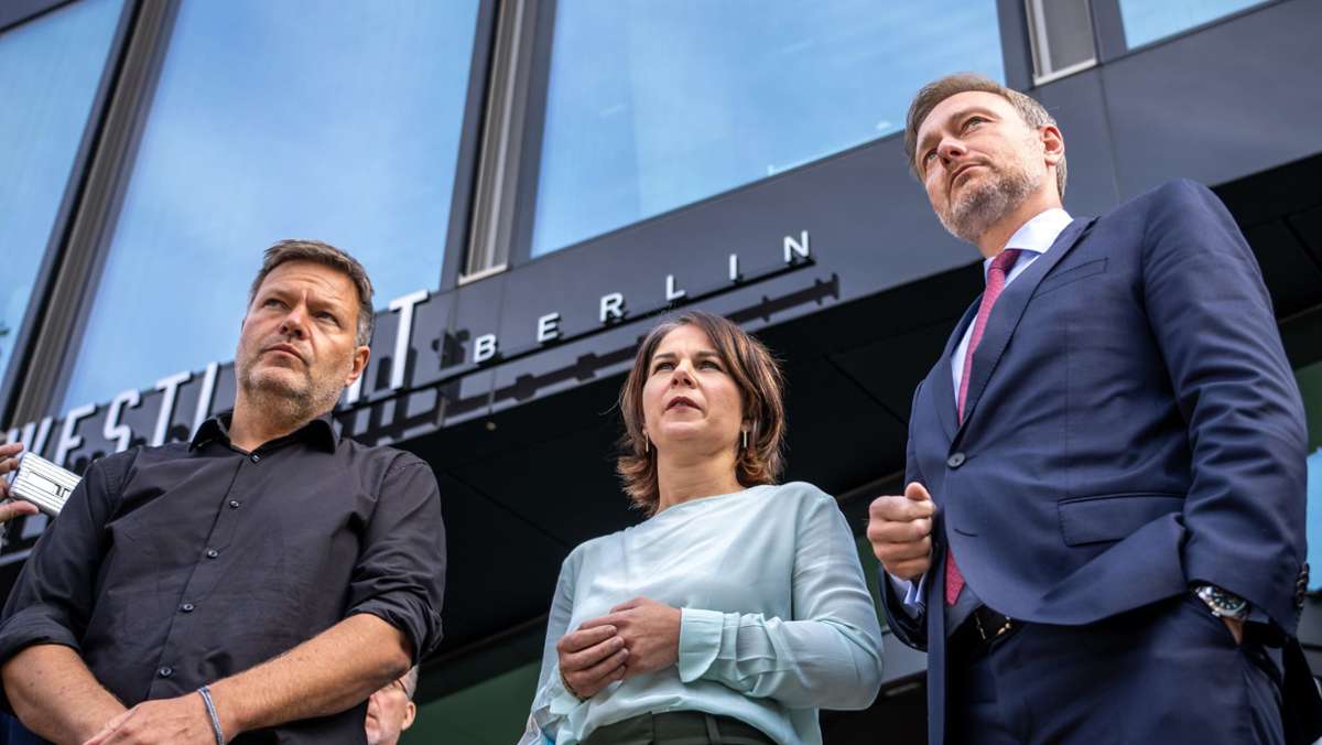 Sondierungen von Grünen, SPD und FDP: Christian Lindner kündigt Gespräche über Ampel-Koalition an