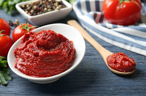 Erfahren Sie, mit welchen Lebensmitteln Sie Tomatenmark beim Kochen ersetzen können. 5 Alternativen im Überblick.