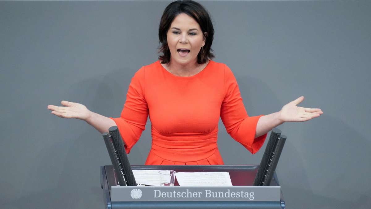 Neues Ungemach für Annalena Baerbock: Plagiatsjäger erhebt Vorwürfe gegen Kanzlerkandidatin der Grünen