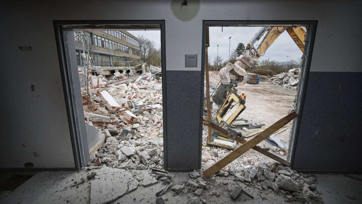 Abbruch der Sporthalle in Backnang: Karl-Euerle-Halle macht Platz für Neubau