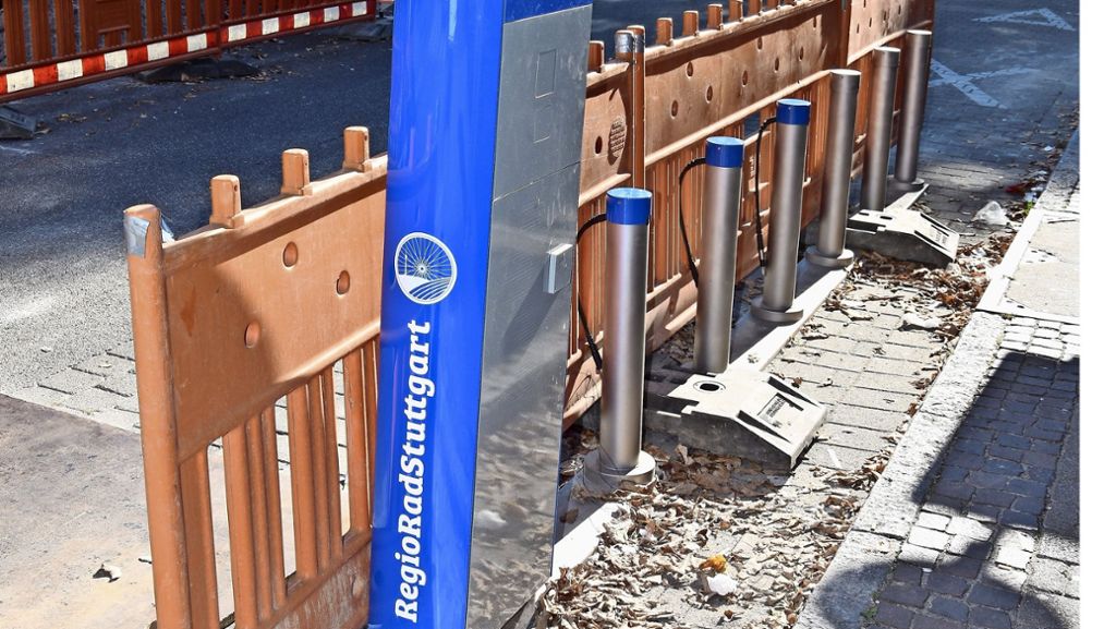 E-Bike-Station in Stuttgart-Untertürkheim: Sechs Regio-Räder  stehen künftig zur Ausleihe bereit