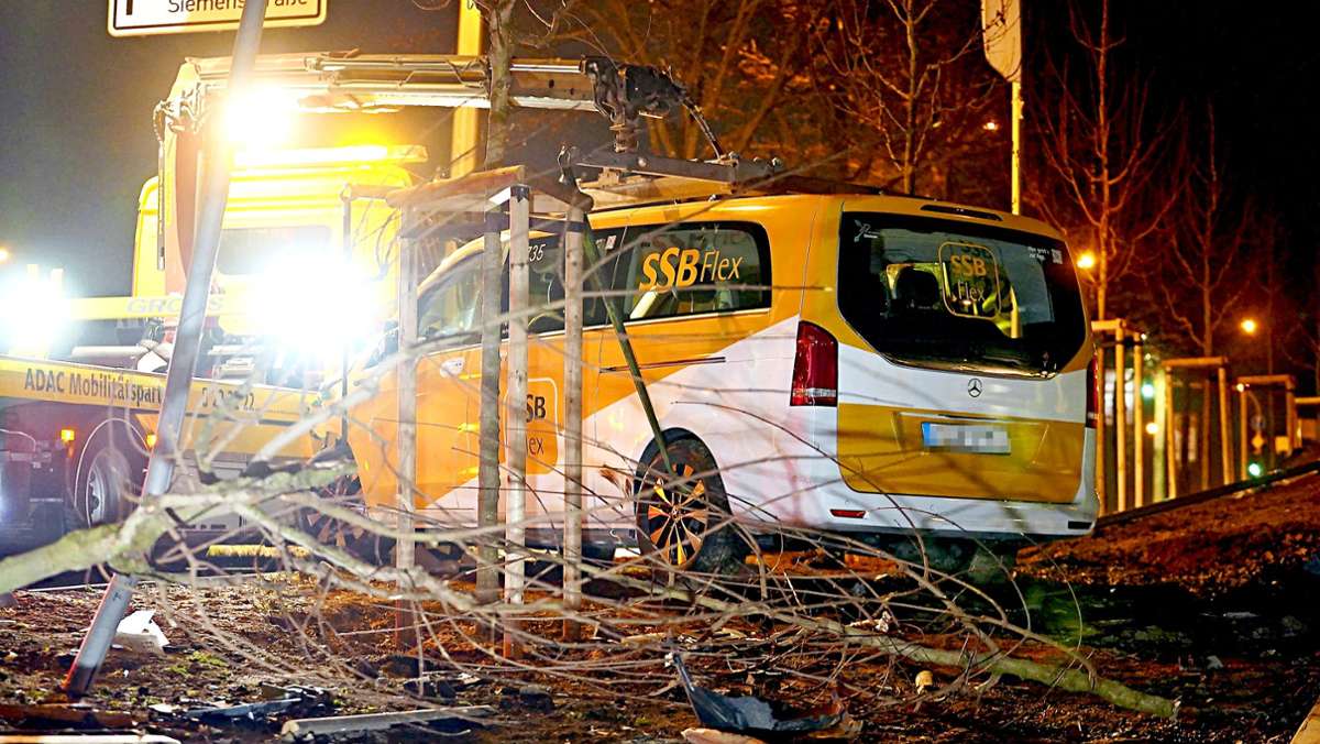 Nach spektakulärem Unfall in Stuttgart: Wie vertrauenswürdig sind die Fahrer der SSB-Flex-Busse?