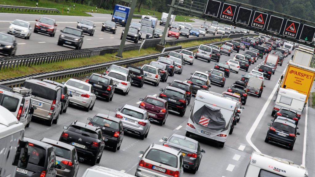 Schwerlastverkehr auf Brenner-Autobahn: Staaten suchen nach Lösungen für weniger Lastwagen