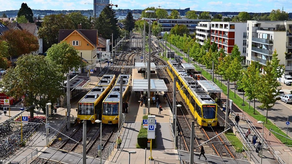 Vorfälle am Möhringer Bahnhof: Trotz Stürzen: SSB hält an Bordsteinen fest