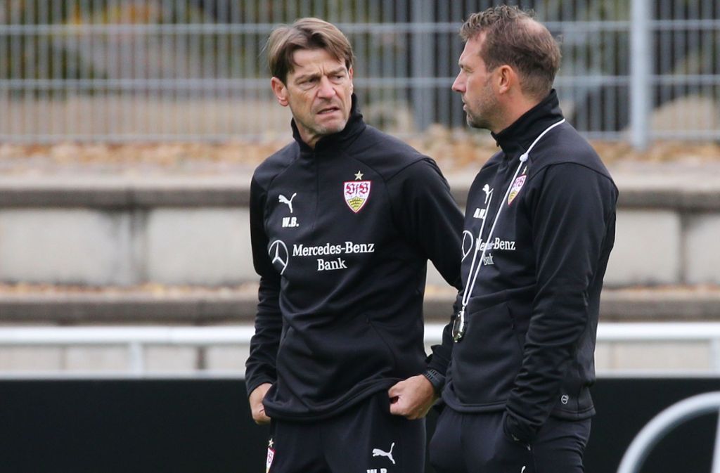 Schon seit Regensburger Zeiten immer an seiner Seite: Co-Trainer Wolfgang Beller (links)