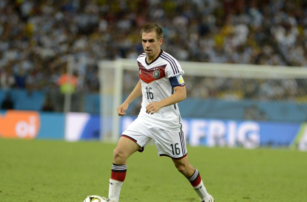 Der langjährige DFB-Kapitän Philipp Lahm trug zwischen den Jahren 2004 und 2014 113-mal das Trikot mit dem Adler auf der Brust, erzielte fünf Tore und führte die deutsche Nationalmannschaft 2014 als Kapitän zum Gewinn der Weltmeisterschaft.