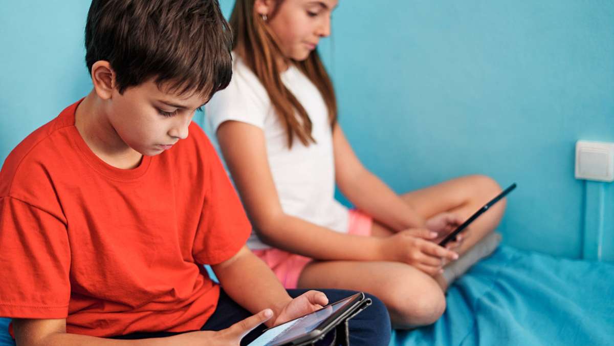 Corona: Kinder sitzen länger vor dem Bildschirm: Eltern müssen hinschauen