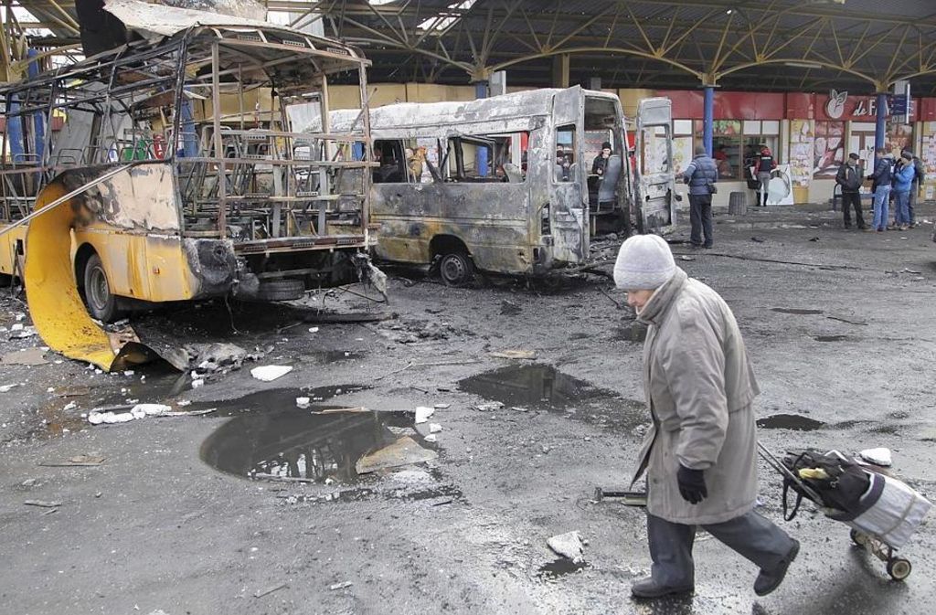 Der Krieg hat in der Ostukraine, wie hier in Donezk, seine Spuren hinterlassen. Die Menschen leiden, doch ein Ende der Krise ist nicht in Sicht. Foto: Krohn