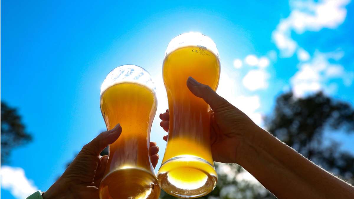  Bier auf Wein, das lass sein. Und: Bier in der Sonne steigt besonders zu Kopf. Oder: Das Konterbier hilft gegen den Kater. Biermythen gibt es viele. Welche von ihnen wahr sind, klärt der Faktencheck. 