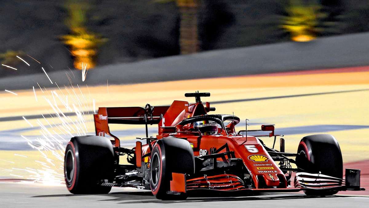 Sebastian Vettel steigt in Abu Dhabi zum letzten Mal in seinen Ferrari. Richtig glücklich ist er bei den Italienern nicht geworden – umso mehr freut er sich auf das Abenteuer Aston Martin. 