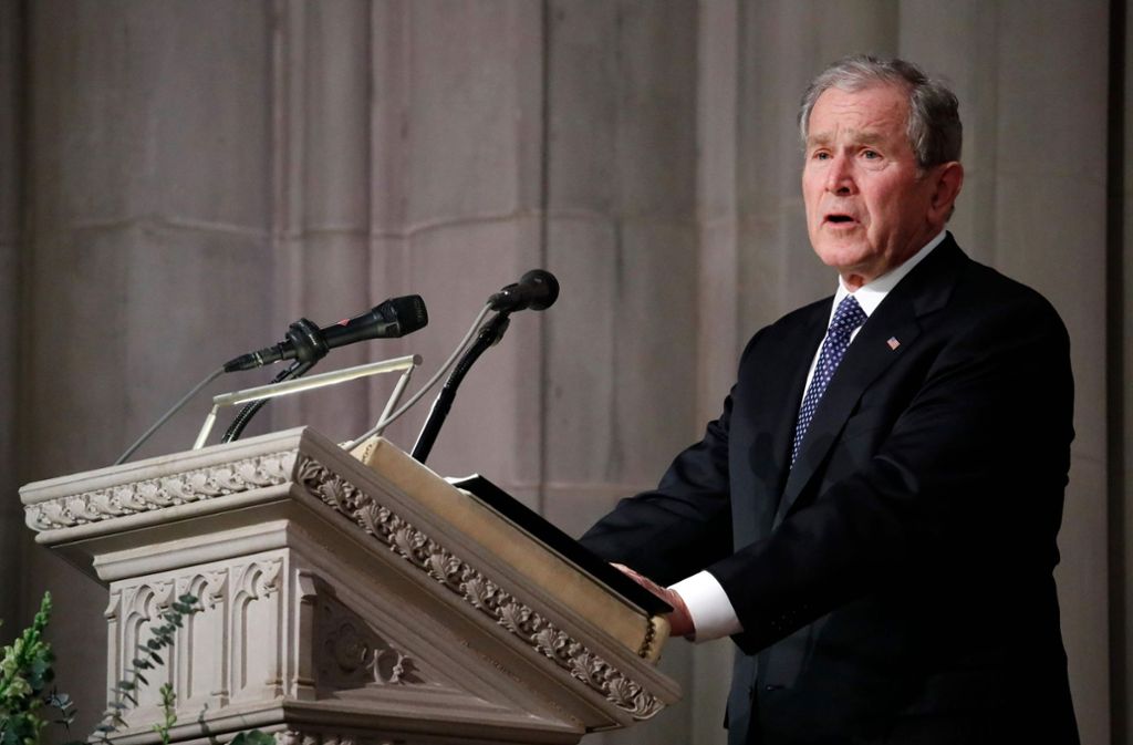 George W. Bush fand rührende, aber auch humorvolle Worte in seiner Rede.