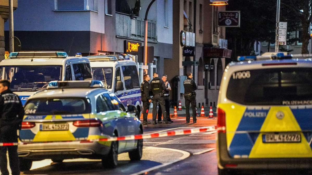 Bandenkrieg im Raum Stuttgart: Nach Schüssen auf Shisha-Bar: Lange Haft für Schützen und Komplizen