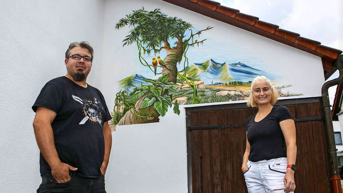 Hauswand-Kunst in Baltmannsweiler: Brutaler Hausbesetzer – ganz friedlich