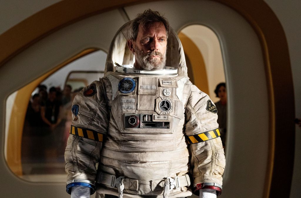 6. Avenue 5 Zwar hat sich Hugh Laurie schon vor ein paar Monaten erstmals als Kapitän eines Weltraum-Kreuzfahrt-Raumschiffs verkleidet. Doch erst jetzt wird an Bord der „Avenue 5“ Deutsch gesprochen, ist die Science-Fiction-Satire von Armando Iannucci („Veep“) also auch in der Synchronfassung verfügbar. Eine gute Gelegenheit als Nachzügler mit Dr. House und Co. ins All aufzubrechen. Sky, 23. Juni Hier geht es zum Trailer.