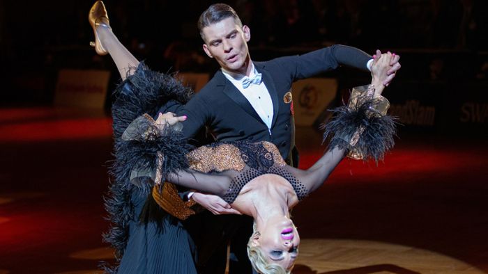 Tänzer aus Russland dominieren bei Standard-Professionals