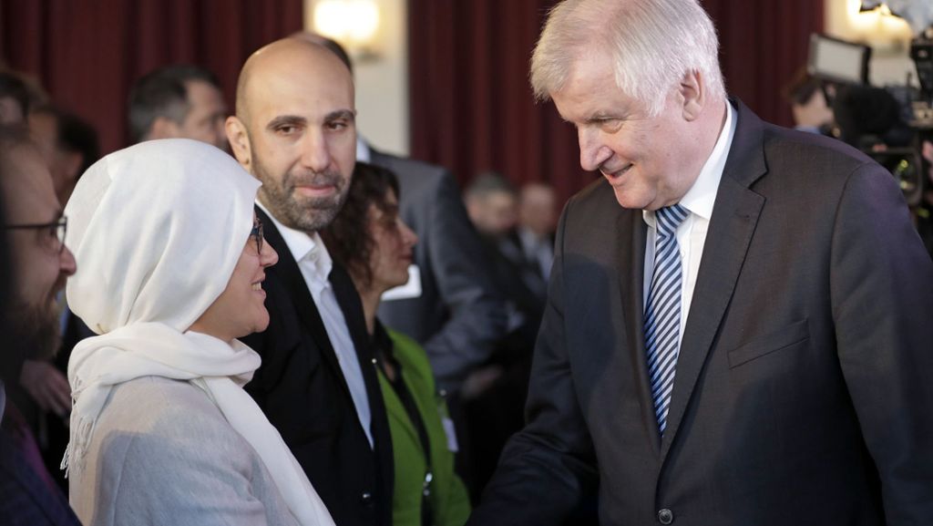 Seehofers startet die Islamkonferenz neu: Brücken bauen für die Muslime