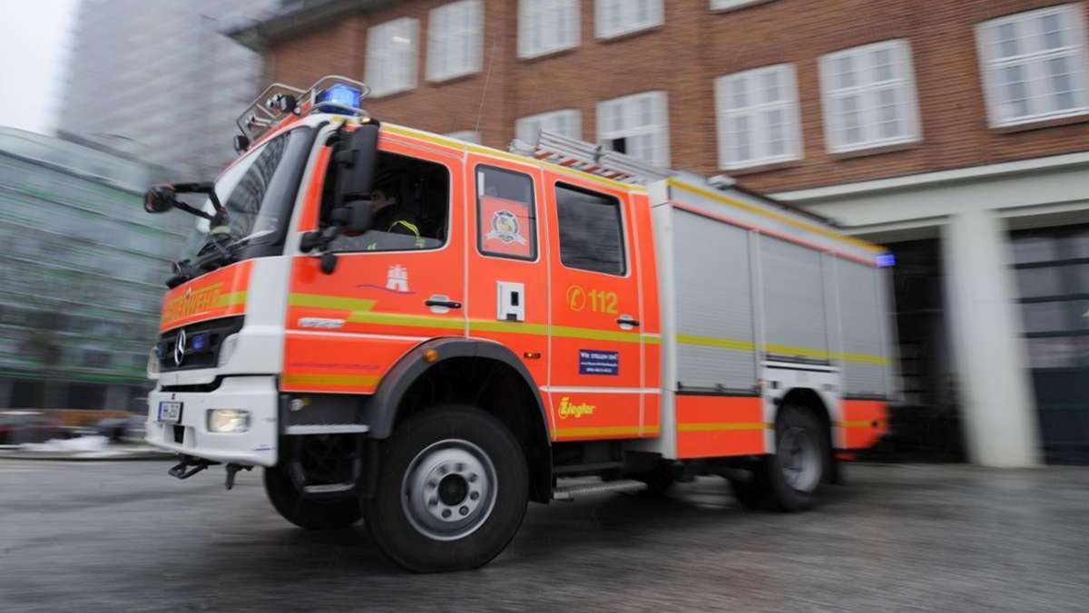 Feuerwehreinsatz in Wendlingen: Umzugskartons fangen Feuer