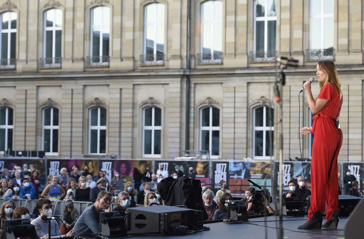 Sophie Hunger beim Festival Jazz Open auf dem Stuttgarter Schlossplatz