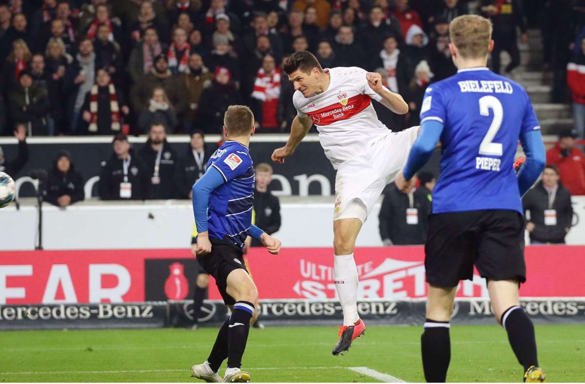 In der 53. Minute trifft Mario Gomez zum 1:0 für den VfB. Die Vorarbeite hatte Nicolas Gonzalez geleistet.