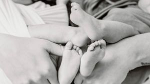 Frau mit zwei Gebärmüttern bringt Zwillinge zur Welt