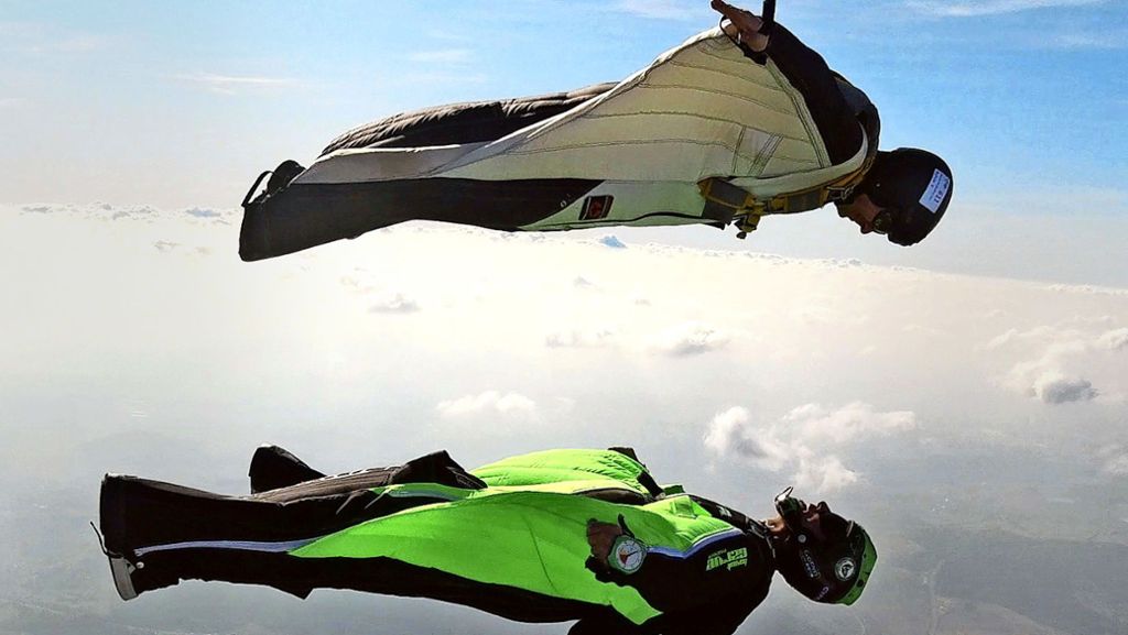 Training  im  Wingsuit-Jumping in Lahr: Fliegen wie ein Vogel