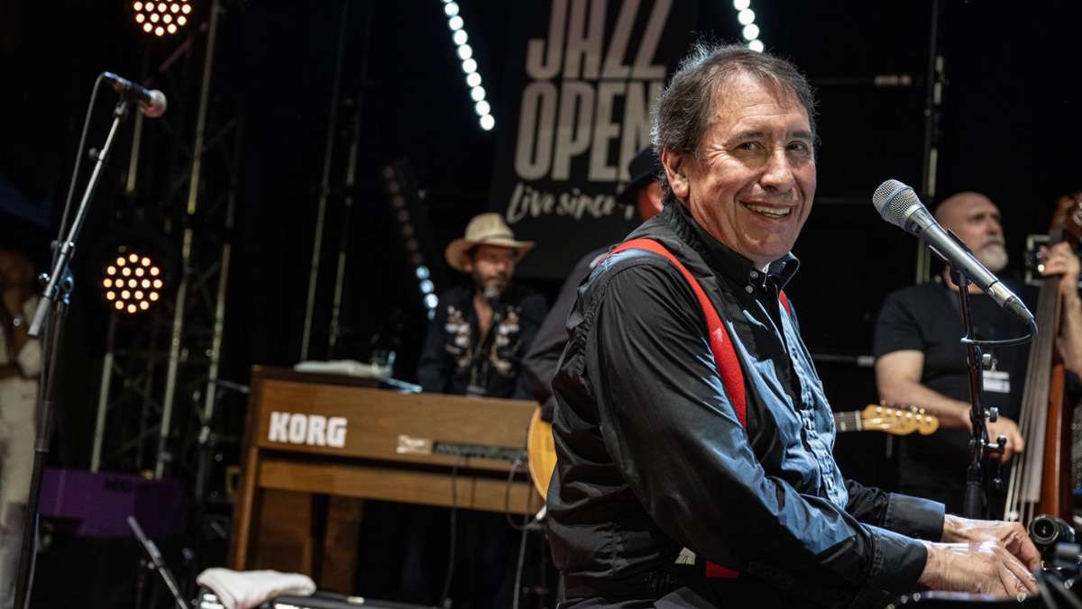 Jazz Open in Stuttgart: Jools Hollands   Boogie-Woogie  treibt die Temperatur
