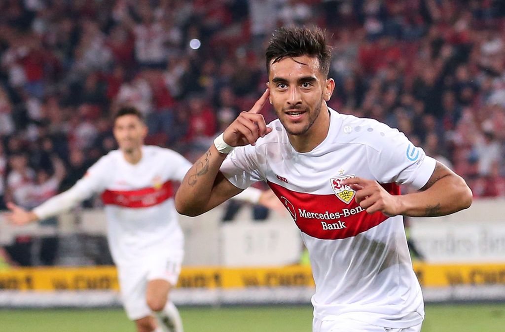 Nicolás González gab in seiner ersten Saison am Neckar immer wieder eine unglückliche Figur ab. Zuletzt überzeugte er jedoch, schoss den VfB beispielsweise mit einem Traumtor gegen den VfL Bochum zum dritten Heimsieg in dieser Saison. Der Vertrag des 21-jährigen Argentiniers läuft noch bis 2023.