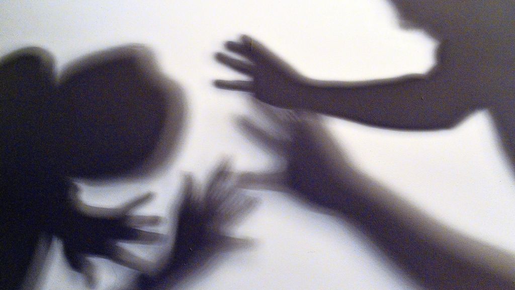 Versuchte Vergewaltigung in Göppingen: Frauen entkommen durch Hilfe eines Passanten