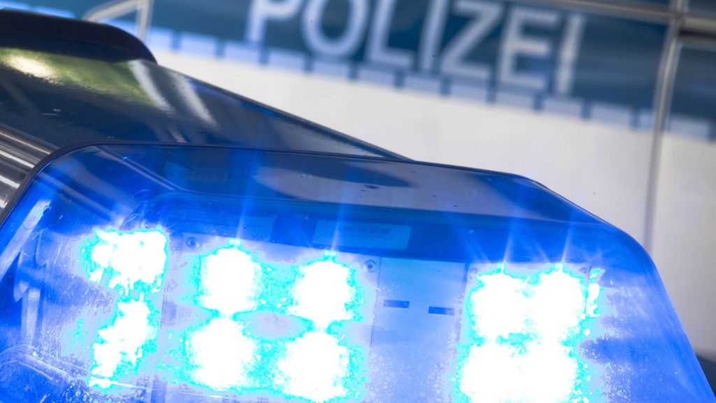 Rutesheim: Fahrzeugbrand sorgt für Stau auf der A8