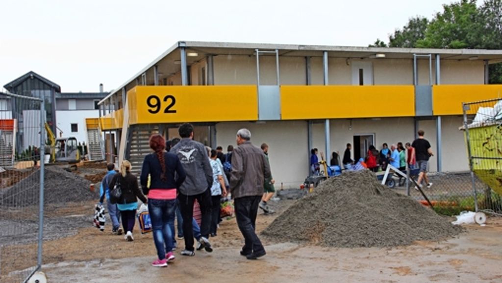 Flüchtlinge in Zuffenhausen: Die ersten 40 Flüchtlinge sind eingezogen