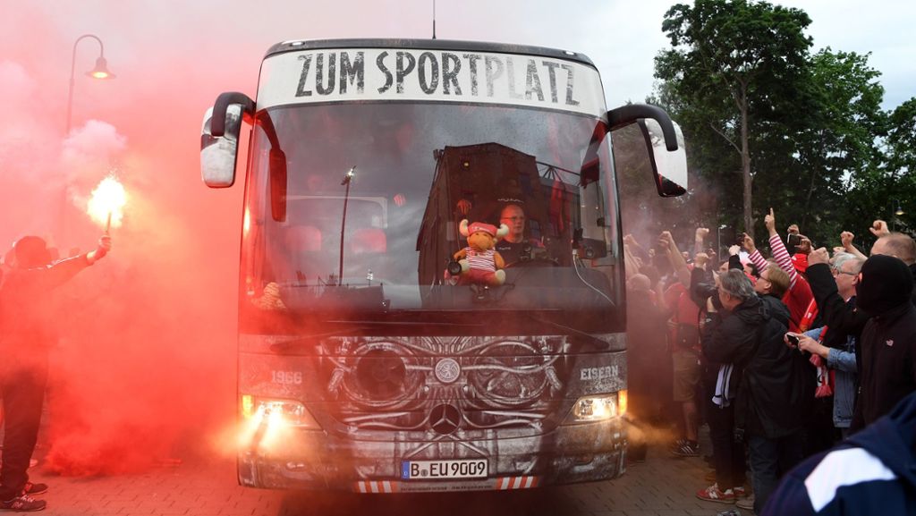 Abstieg des VfB Stuttgart: Union Berlin feiert nach Aufstieg wilde Partynacht