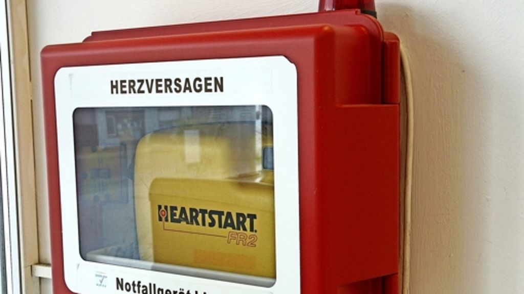 Defibrillatoren auf der Filder: Mit dem 20. Gerät ist noch nicht Schluss