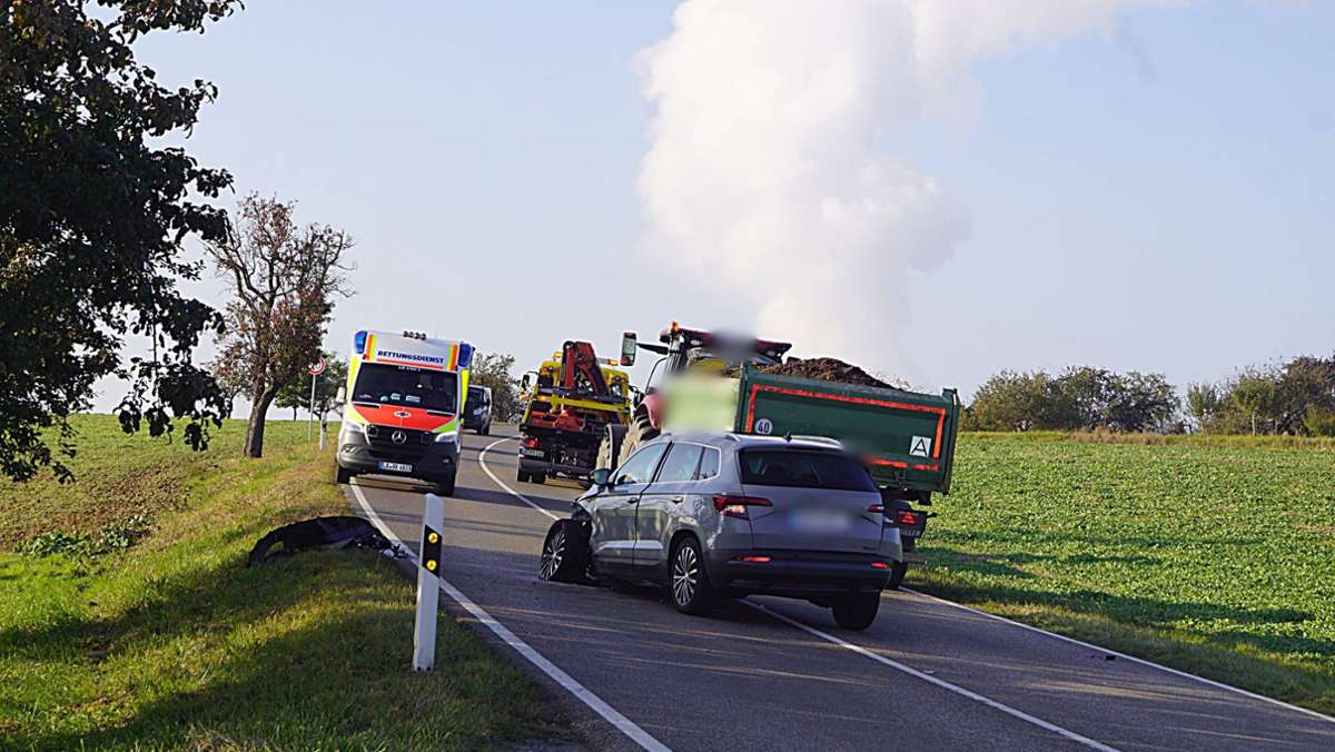  Am Samstagnachmittag kommt es wegen eines Überholmanövers auf der L1115 bei Mundelsheim zu einem Unfall. Die Strecke musste vorübergehend gesperrt werden. 