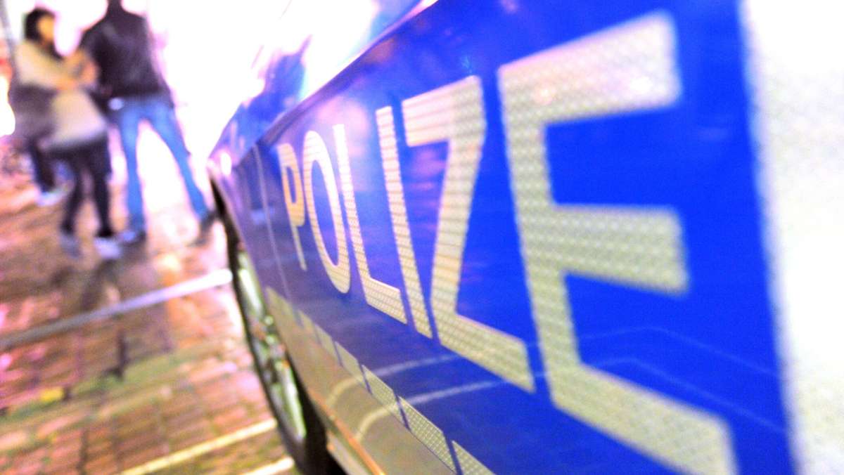  Nach einer Messerstecherei vor anderthalb Wochen in Schorndorf hat die Polizei einen Tatverdächtigen in Haft genommen. Er stammt aus dem Kreis Ludwigsburg – und ist 15 Jahre jung. 