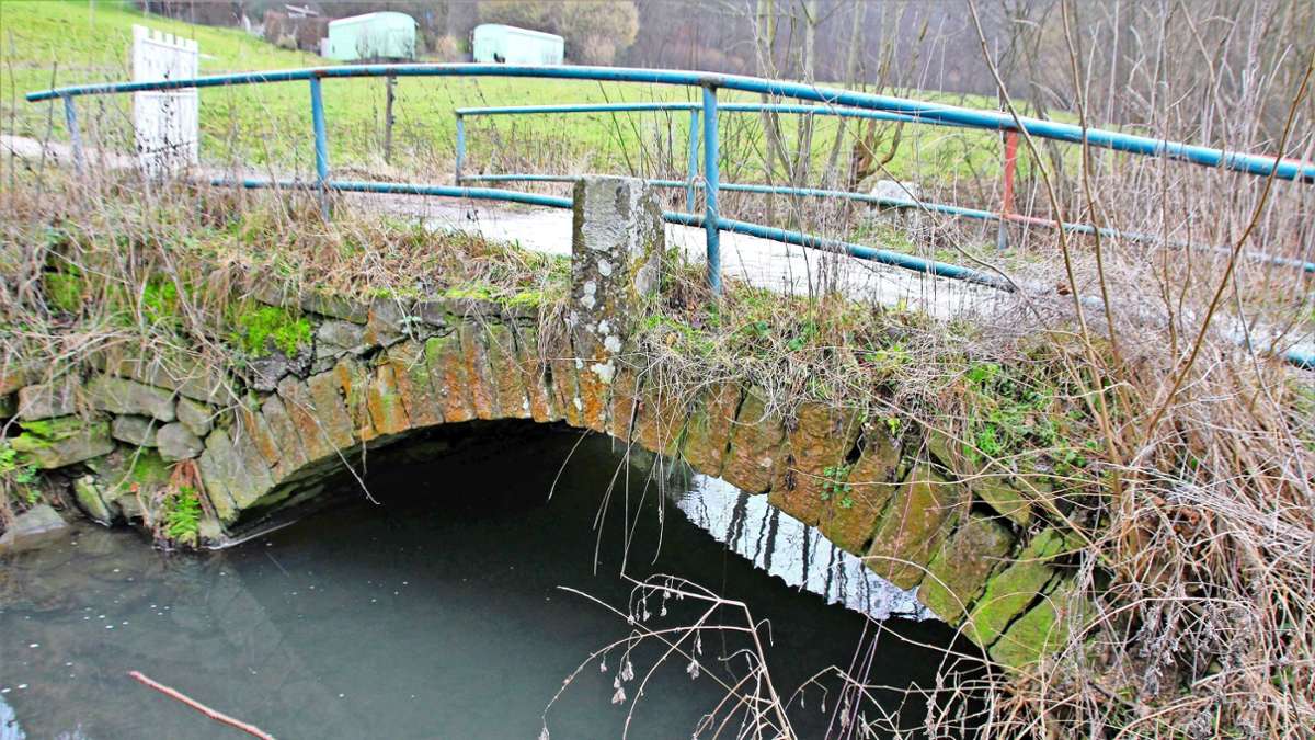 Köhlerbachbrücke in Hochdorf: Die historische Steinbogenbrücke wird saniert