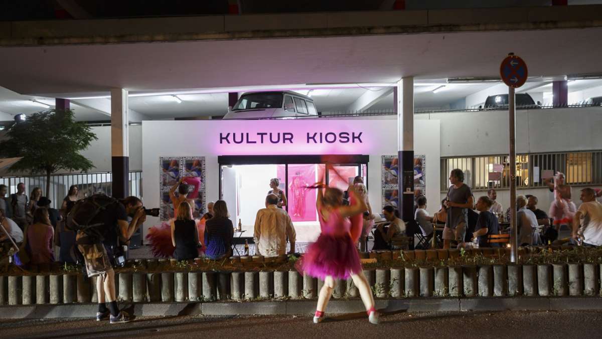 Kultur Kiosk im Züblin-Parkhaus: Blühende Blüten statt Tristesse in Stuttgart-Mitte
