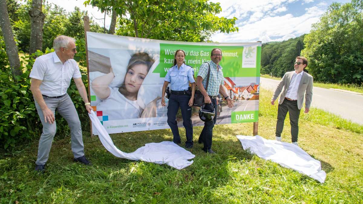 Landkreis Göppingen: Plakative Aktion gegen Motorradlärm