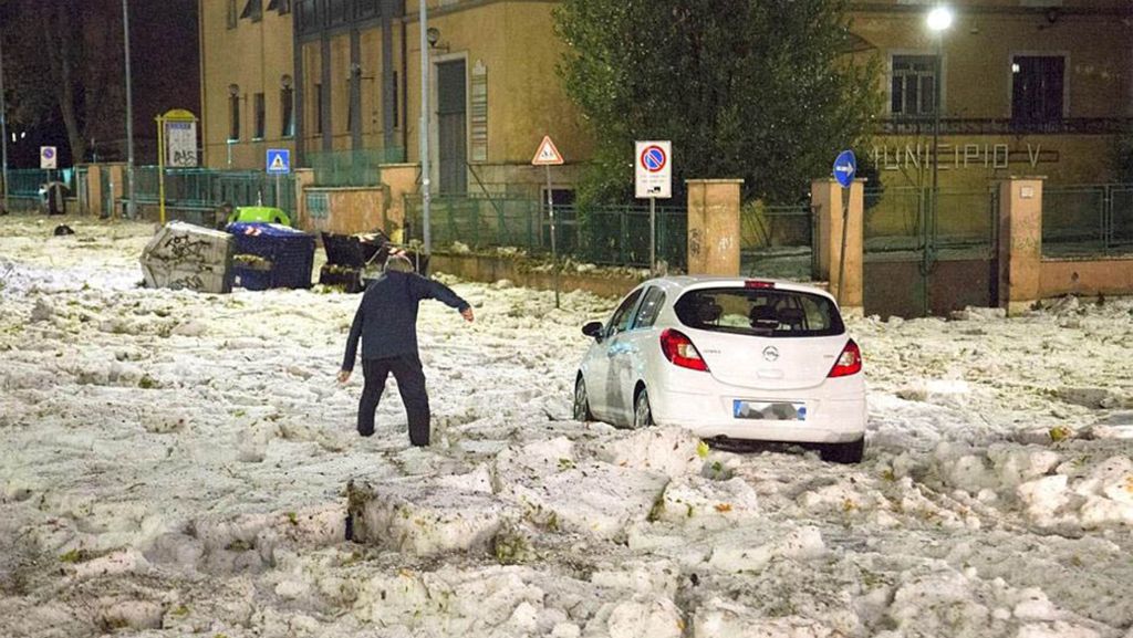 Heftiger Hagelsturm in Rom: Die ewige Stadt versinkt im Hagel