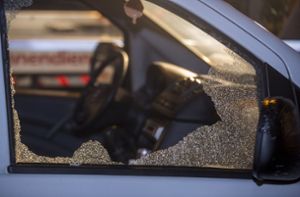 Autoknacker mit Metall-Wurfgeschoss verhaftet