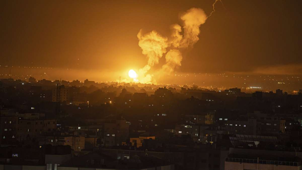 Reaktion auf Raketenbeschuss: Israel greift Ziele der Hamas an