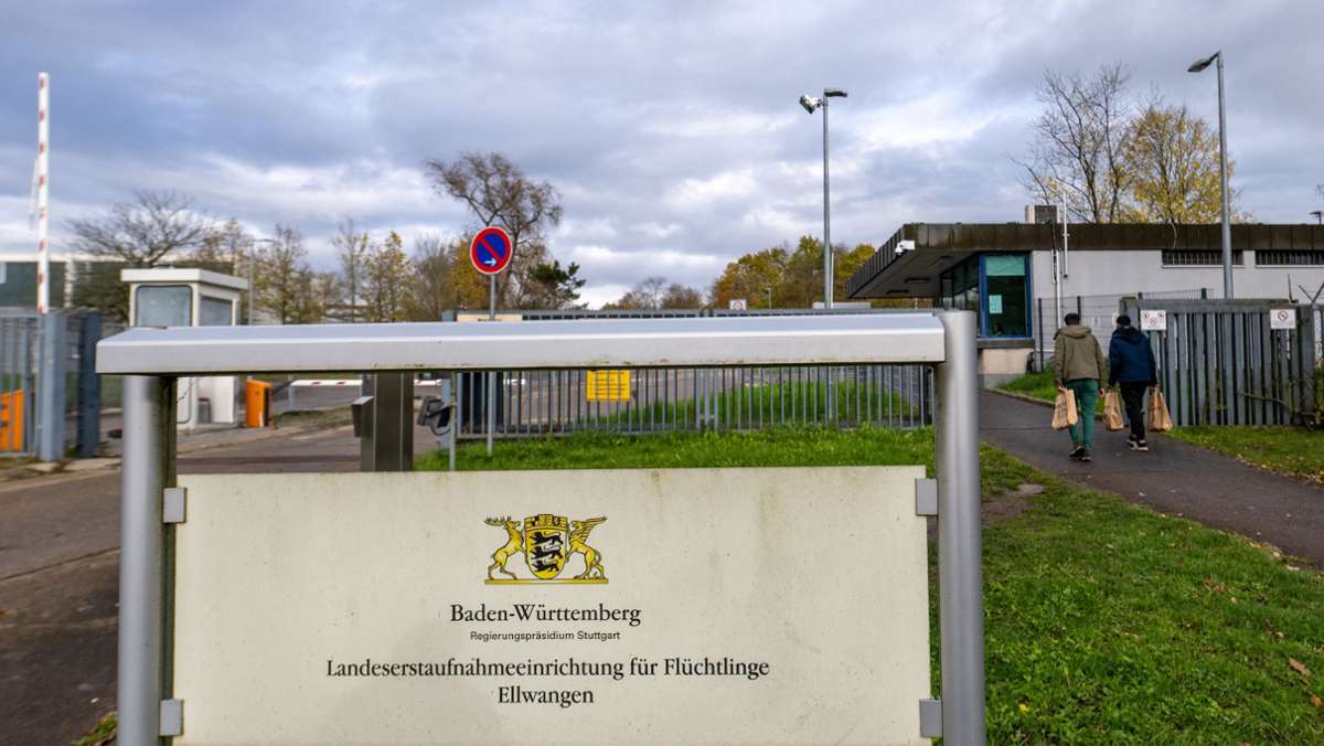 Landeserstaufnahme in Ellwangen: Kretschmann appelliert an die Stadt vor Treffen zu LEA