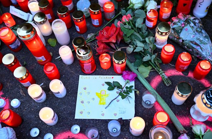 Nach Messerangriff in Illerkirchberg: Eltern der getöteten Ece warnen vor Hetze und Rassismus