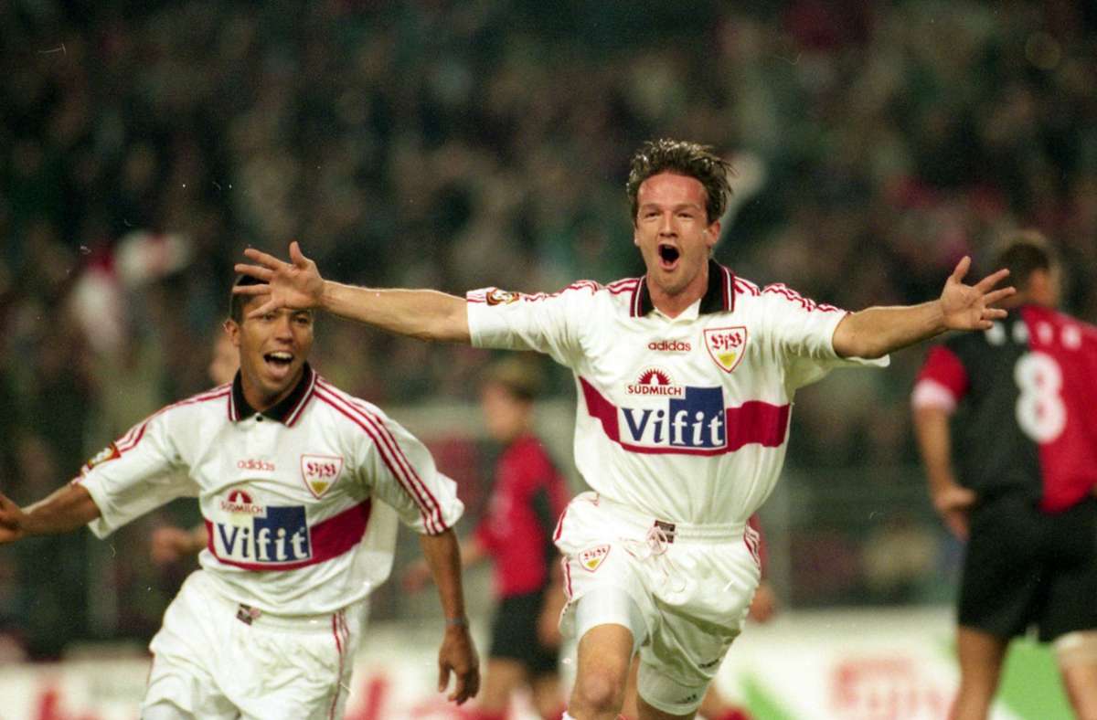 Nicht zu vergessen: Fredi Bobic. In vier Spielzeiten nacheinander ab 1994/95 traf der heutige Manager von Eintracht Frankfurt mindestens zwölf Mal ins gegnerische Tor.