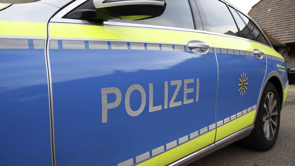 Grafenau: 71-Jährige prallt gegen Baum