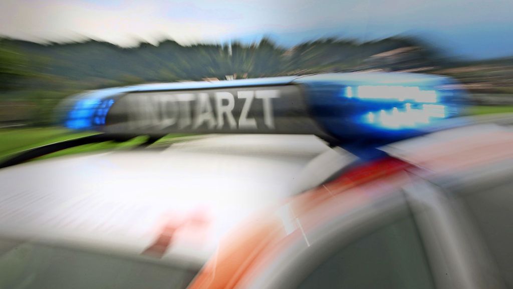  In Schwetzingen soll eine Frau ihren Ehemann in der Nacht zum Mittwoch durch stumpfe Gewalteinwirkung tödlich verletzt haben. 