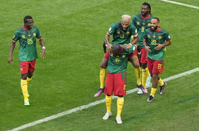 Kamerun holt einen Punkt gegen Serbien