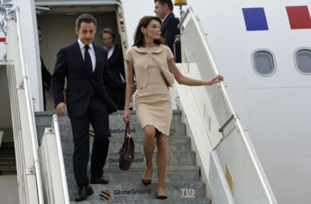 Seither macht Carla Bruni-Sarkozy als schöne Première Dame eine gute Figur, ...
