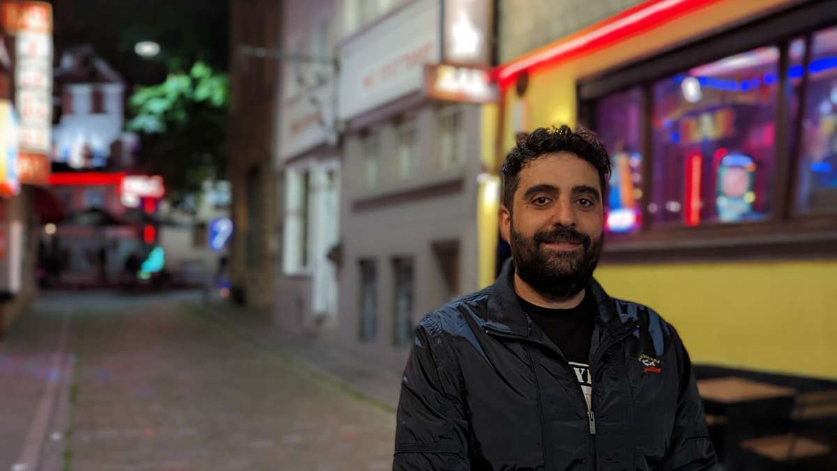 Stuttgarter Nachtleben in einem Fotoband: Zwischen Party, Liebe und Polizei